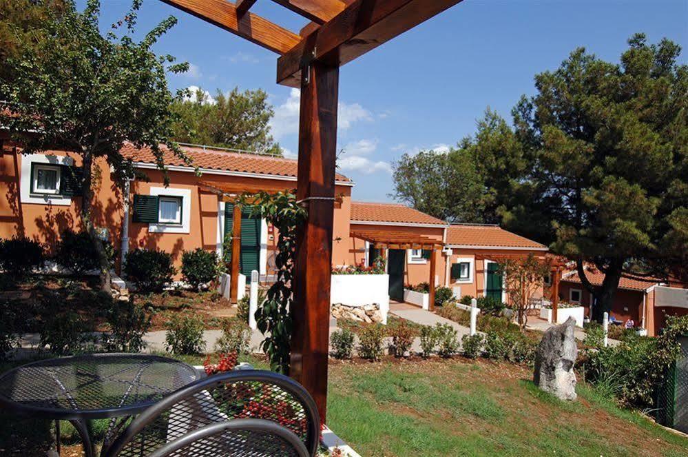 Naturist Park Koversada Villas, Vrsar Exterior foto